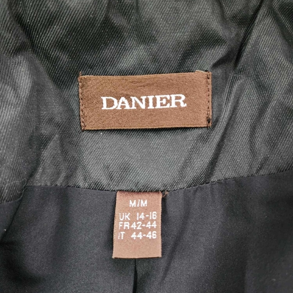 Danier patent leather trim fox fur collar fall jacket - Picture 9 of 12